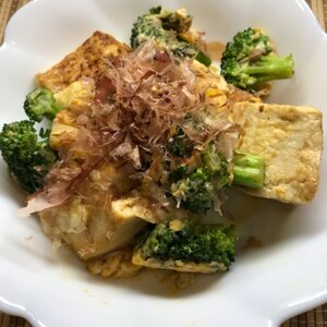ブロッコリーと豆腐のチャンプルー